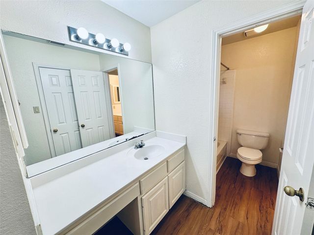 7508 Orrick DR, Austin, TX 78749