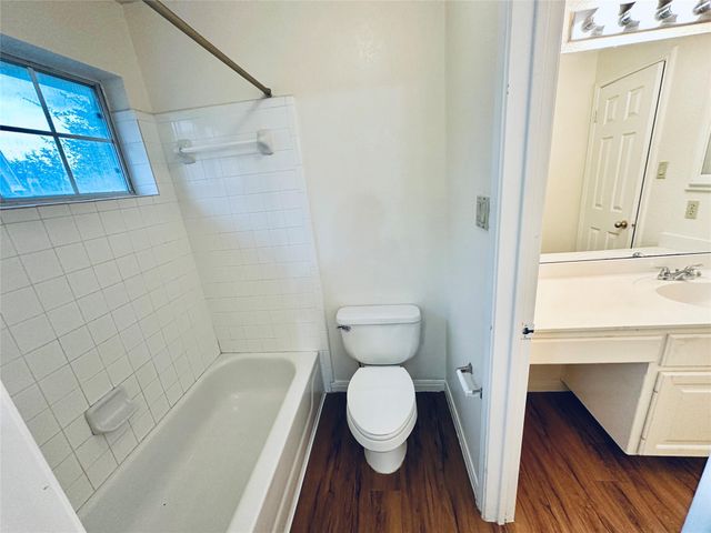 7508 Orrick DR, Austin, TX 78749