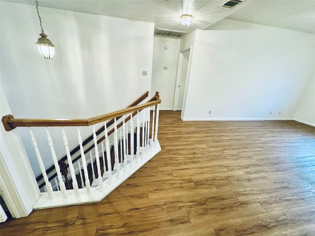 7508 Orrick DR, Austin, TX 78749