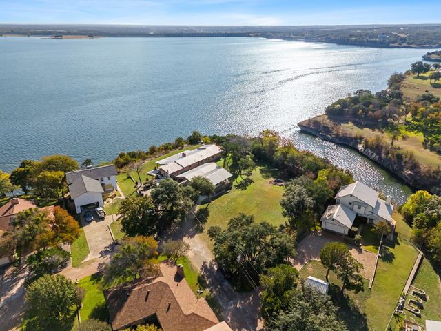 148 County Road 1740, Clifton, TX 76634