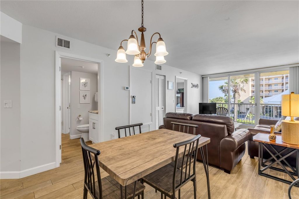 Image 12 of property listing at 425 S ATLANTIC AVENUE 304, New Smyrna Beach, FL 32169