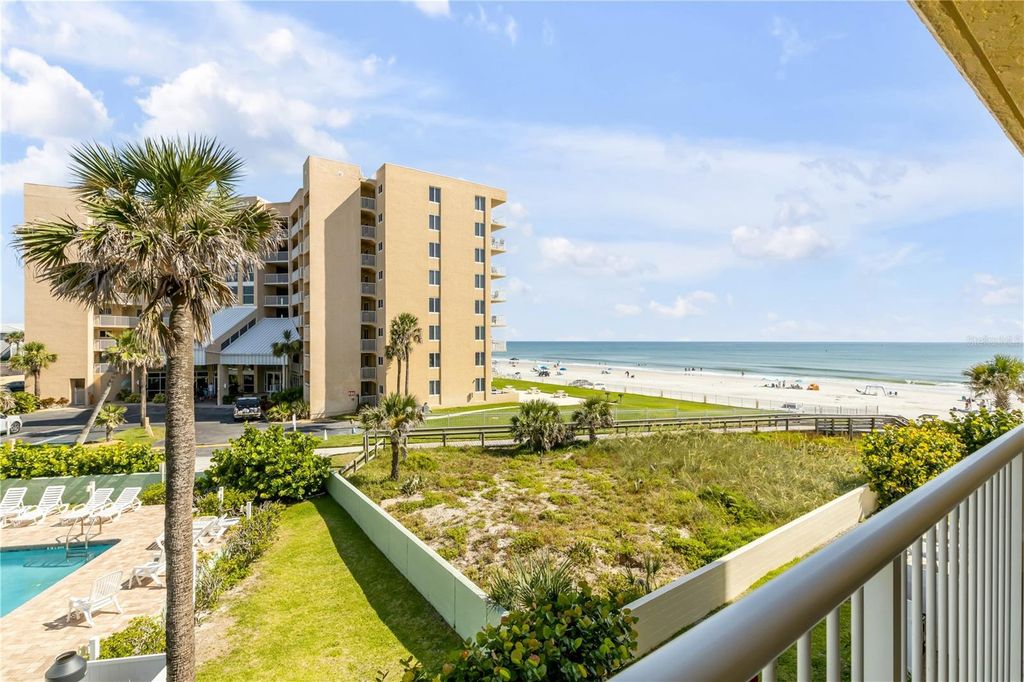 Image 22 of property listing at 425 S ATLANTIC AVENUE 304, New Smyrna Beach, FL 32169