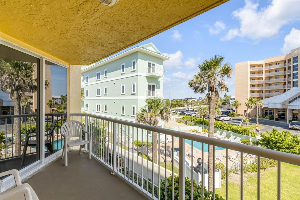 Image 23 of property listing at 425 S ATLANTIC AVENUE 304, New Smyrna Beach, FL 32169