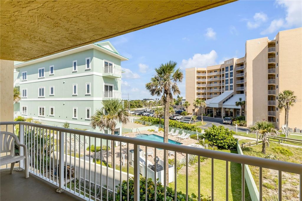 Image 24 of property listing at 425 S ATLANTIC AVENUE 304, New Smyrna Beach, FL 32169