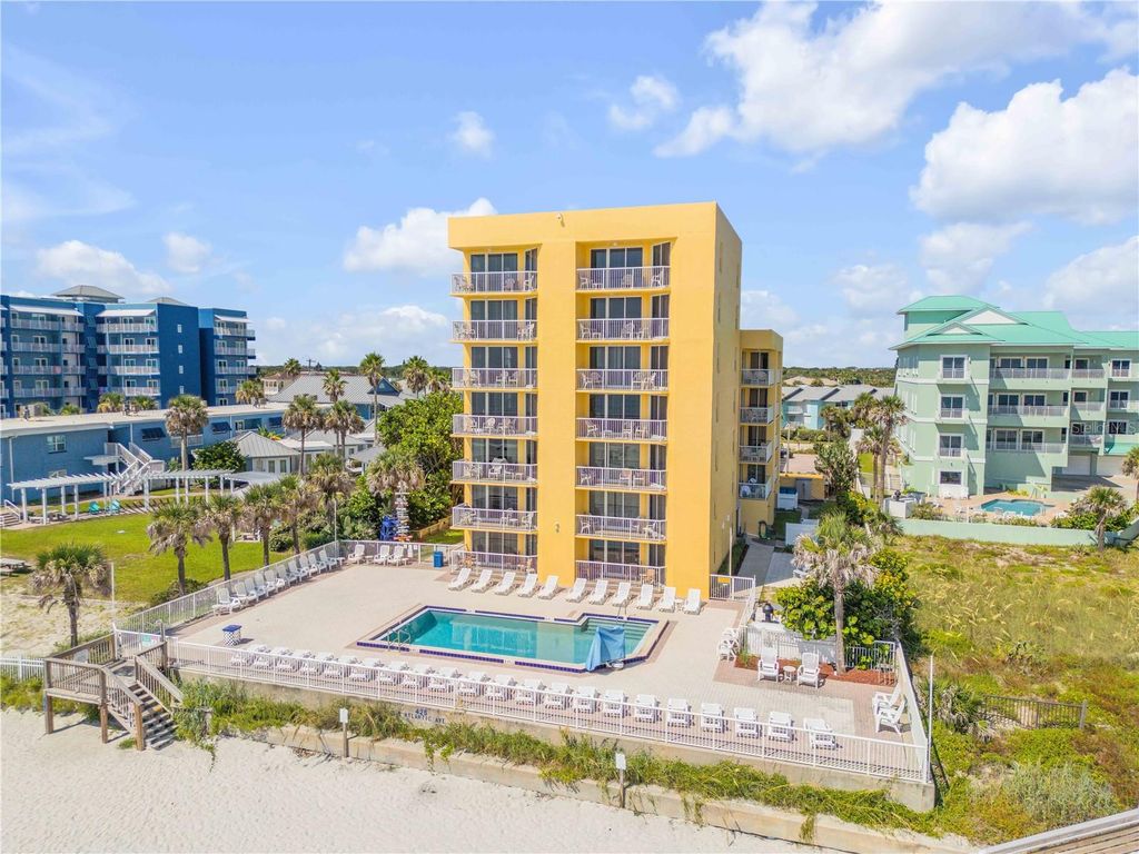 Image 26 of property listing at 425 S ATLANTIC AVENUE 304, New Smyrna Beach, FL 32169