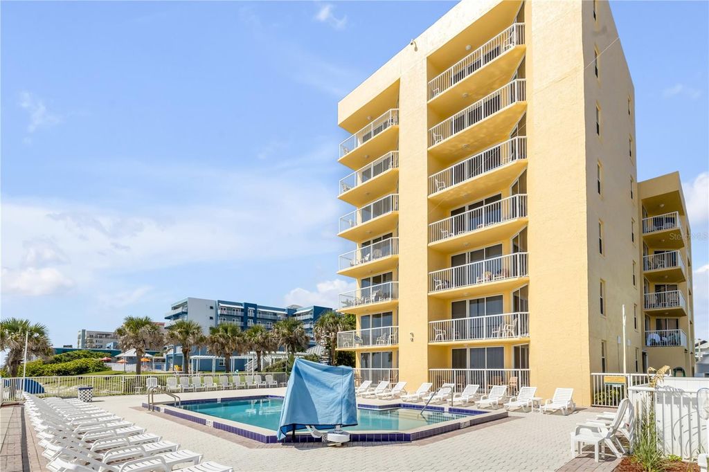Image 32 of property listing at 425 S ATLANTIC AVENUE 304, New Smyrna Beach, FL 32169