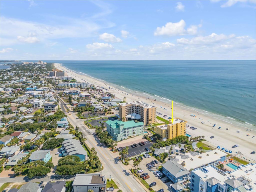 Image 33 of property listing at 425 S ATLANTIC AVENUE 304, New Smyrna Beach, FL 32169
