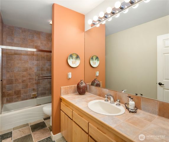 10211 NE 59th Street, Kirkland, WA 98033