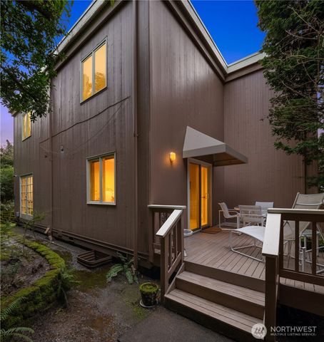 10211 NE 59th Street, Kirkland, WA 98033