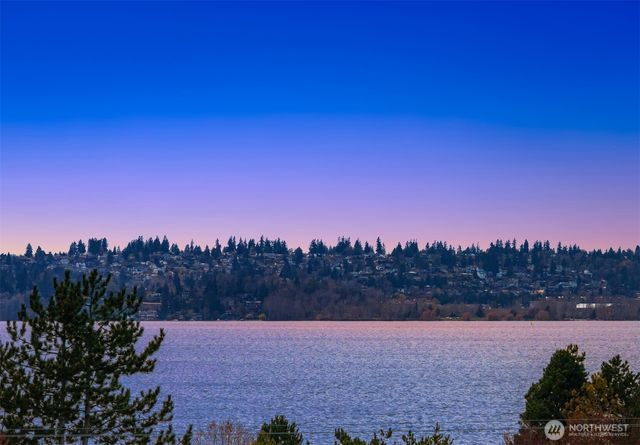 10211 NE 59th Street, Kirkland, WA 98033