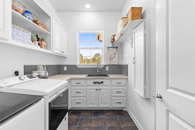 2790 Derby Lane, Madisonville, TX 77864