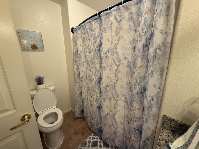 3124 Summer Lane, Madera, CA 93637