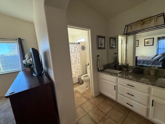 3124 Summer Lane, Madera, CA 93637