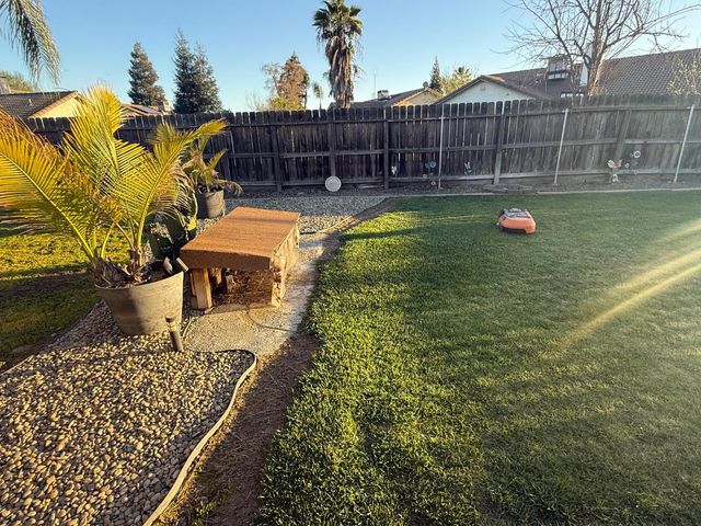 3124 Summer Lane, Madera, CA 93637