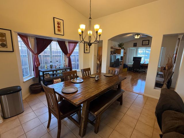 3124 Summer Lane, Madera, CA 93637