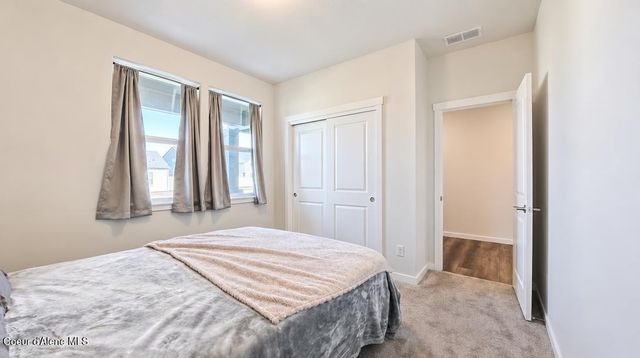 1542 W OKANOGAN AVE, Post Falls, ID 83854