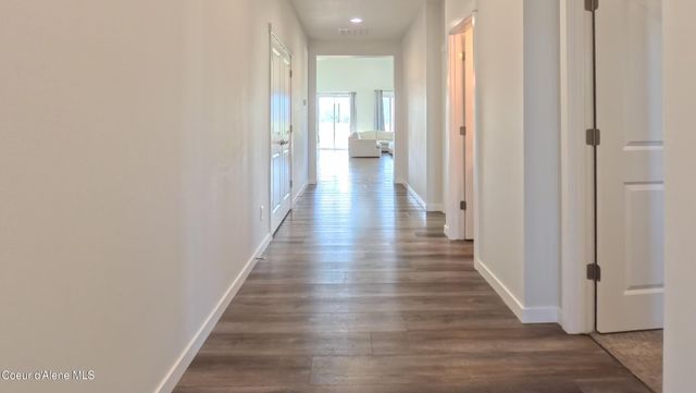1542 W OKANOGAN AVE, Post Falls, ID 83854