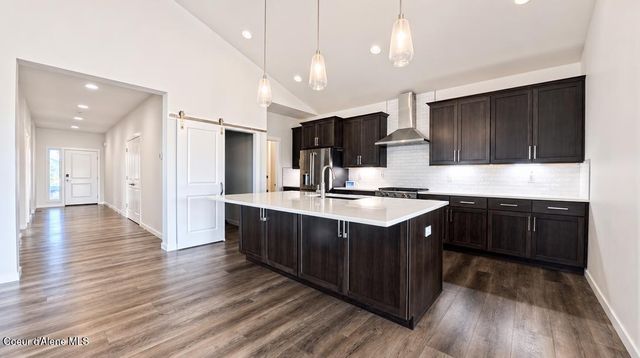 1542 W OKANOGAN AVE, Post Falls, ID 83854