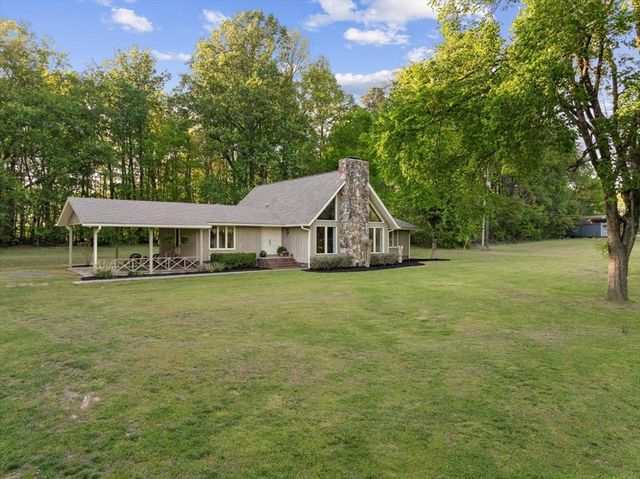 322 Mount Carmel Church Road, Chatsworth, GA 30705