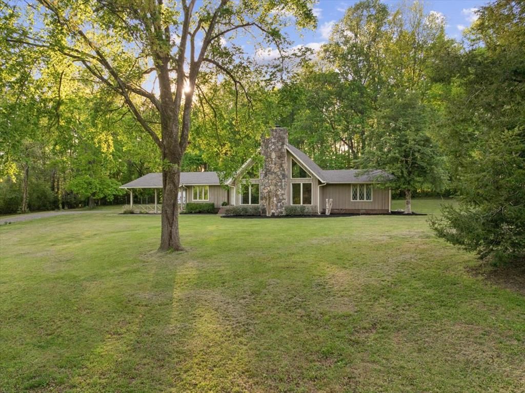 322 Mount Carmel Church Road, Chatsworth, GA 30705