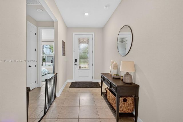 10190 SW Captiva Dr, Port St. Lucie, FL 34987