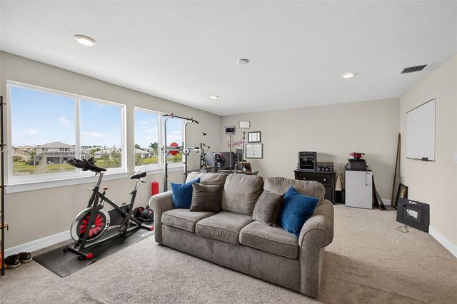 10190 SW Captiva Dr, Port St. Lucie, FL 34987