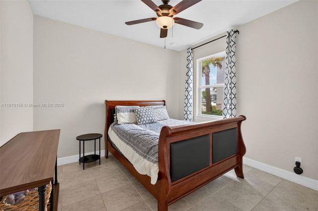 10190 SW Captiva Dr, Port St. Lucie, FL 34987