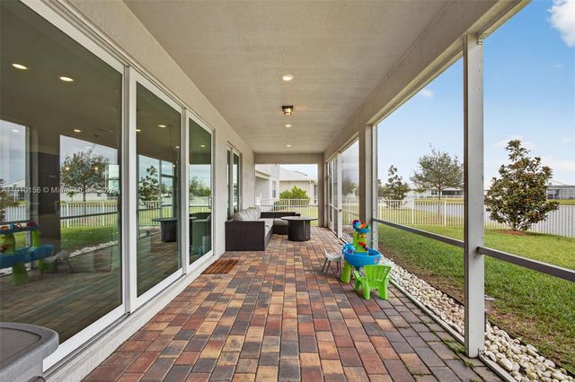 10190 SW Captiva Dr, Port St. Lucie, FL 34987