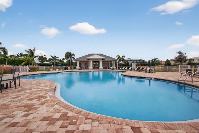 10190 SW Captiva Dr, Port St. Lucie, FL 34987