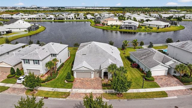 10190 SW Captiva Dr, Port St. Lucie, FL 34987