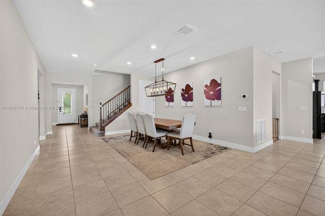 10190 SW Captiva Dr, Port St. Lucie, FL 34987