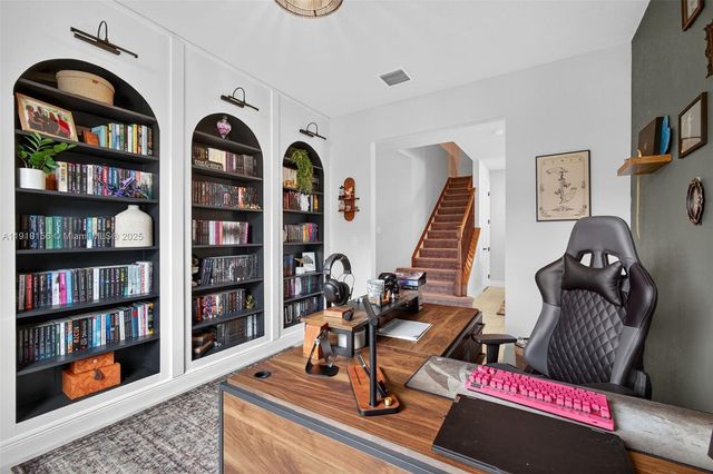 10190 SW Captiva Dr, Port St. Lucie, FL 34987