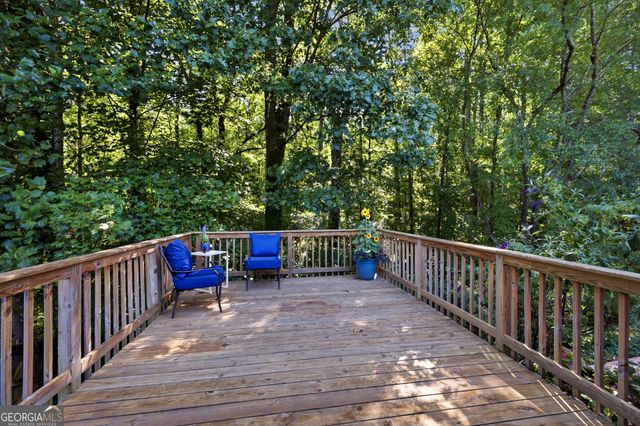 1059 Athena Court, Acworth, GA 30101