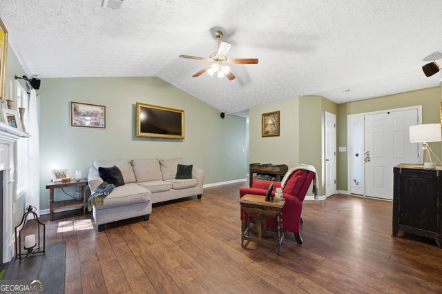 1059 Athena Court, Acworth, GA 30101