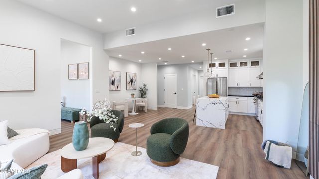 3129 Orange Avenue, La Crescenta, CA 91214