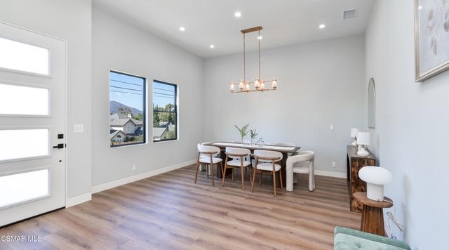 3129 Orange Avenue, La Crescenta, CA 91214