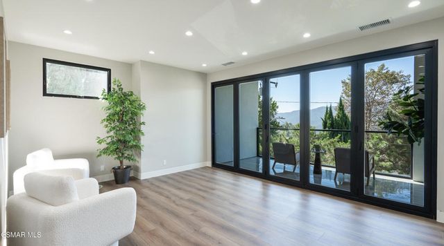 3129 Orange Avenue, La Crescenta, CA 91214