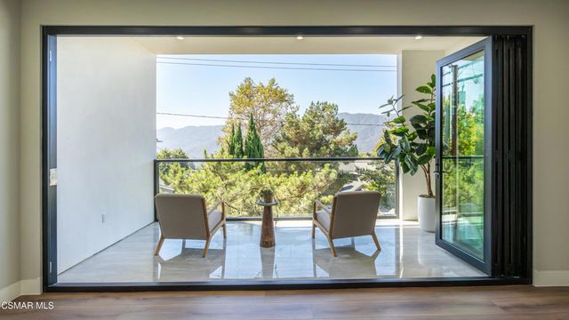 3129 Orange Avenue, La Crescenta, CA 91214