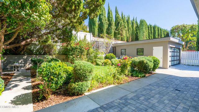 3129 Orange Avenue, La Crescenta, CA 91214