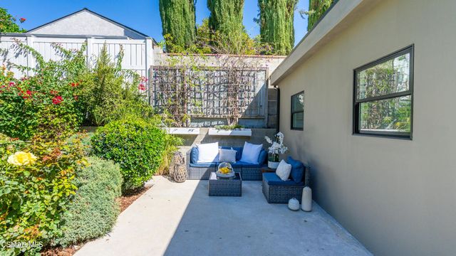 3129 Orange Avenue, La Crescenta, CA 91214