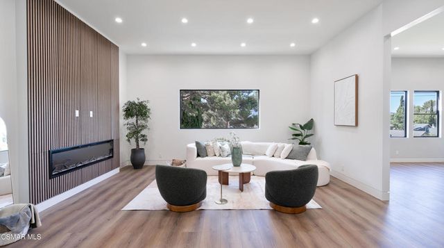 3129 Orange Avenue, La Crescenta, CA 91214