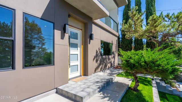 3129 Orange Avenue, La Crescenta, CA 91214