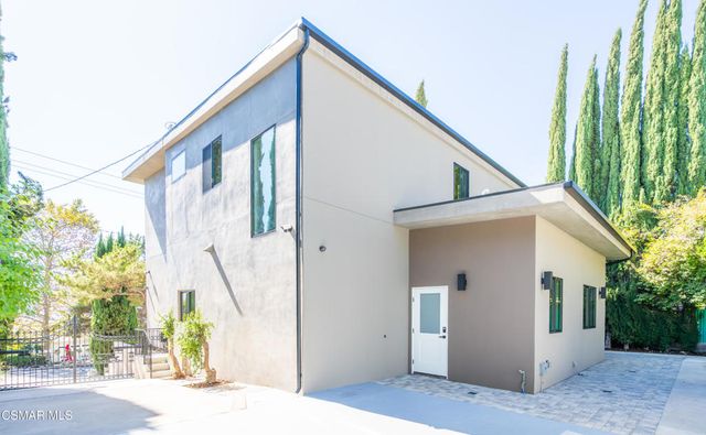 3129 Orange Avenue, La Crescenta, CA 91214