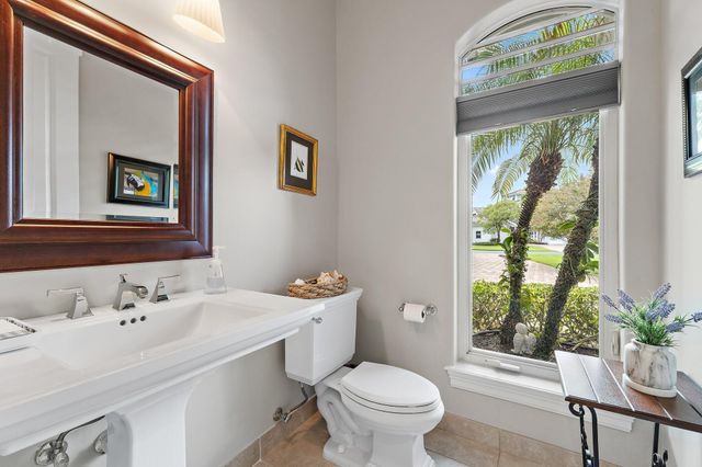 18647 SE Lakeside Drive, Jupiter, FL 33469