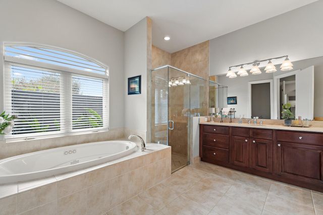 18647 SE Lakeside Drive, Jupiter, FL 33469