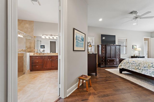 18647 SE Lakeside Drive, Jupiter, FL 33469