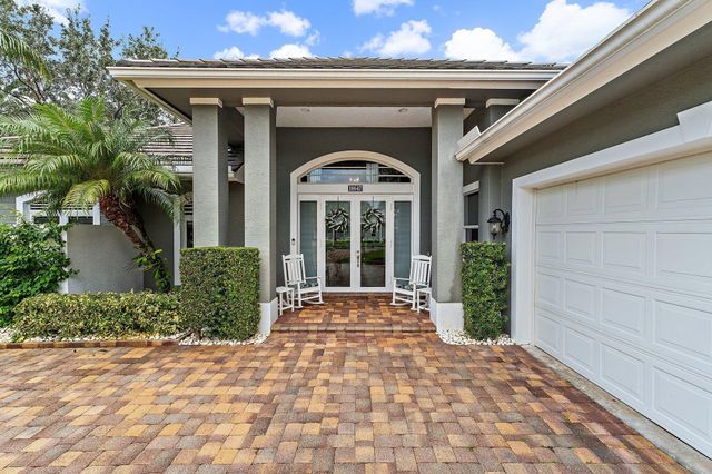 18647 SE Lakeside Drive, Jupiter, FL 33469