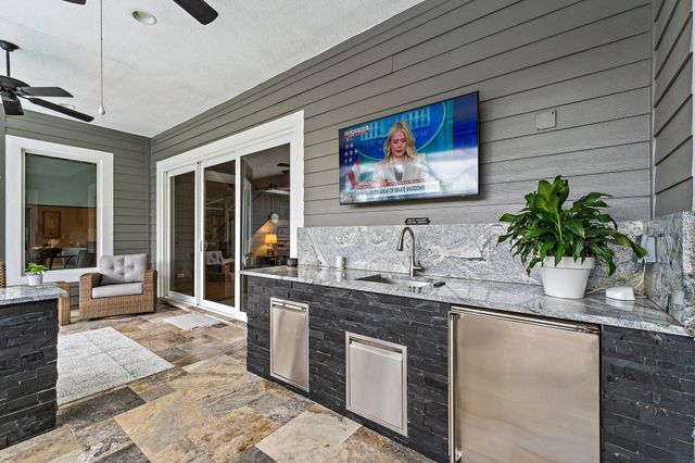 18647 SE Lakeside Drive, Jupiter, FL 33469