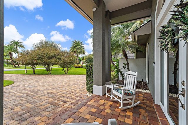 18647 SE Lakeside Drive, Jupiter, FL 33469