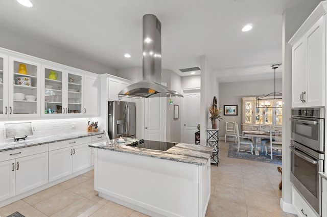 18647 SE Lakeside Drive, Jupiter, FL 33469
